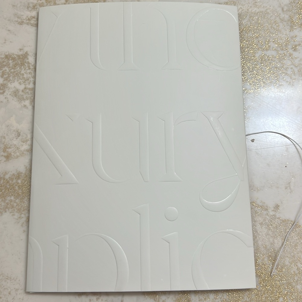 Cloth & Paper Folder - Picture 5 of 5